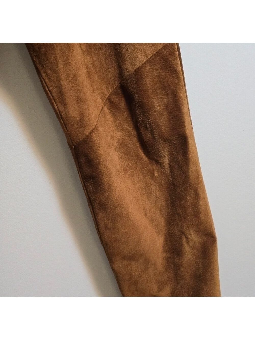 Vintage Danier genuine suede leather pants color camel size 10 - Picture 3 of 10
